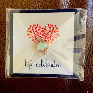 KEEP Rose gold opal charm ✨STUNNING✨